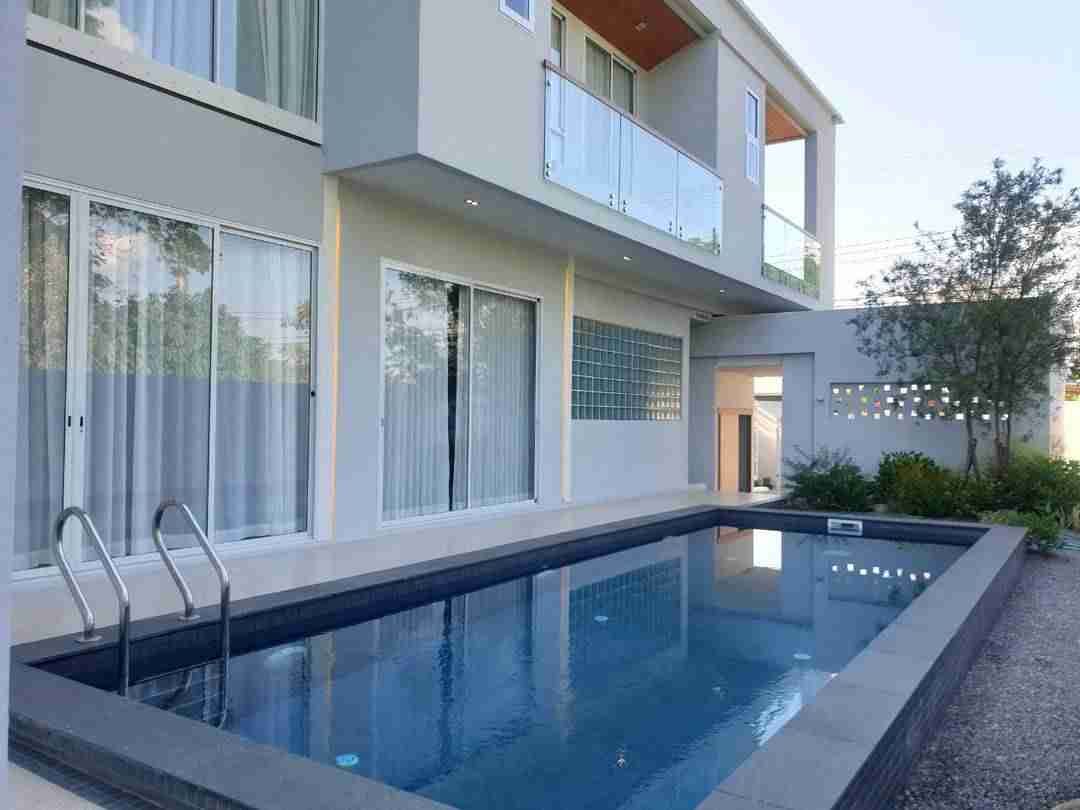 4 Bedroom Villa For Rent In Ban Waen, Chiang Mai