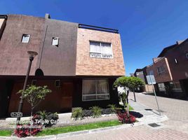 3 Bedroom House for sale in Conocoto, Pichincha, Conocoto