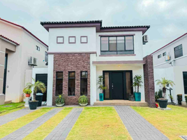 4 Bedroom House for sale in Samborondon, Guayas, Samborondon, Samborondon