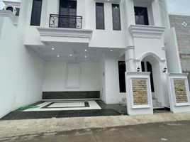 5 Kamar Rumah for sale in Pacific Place, Tanah Abang, Kebayoran Lama