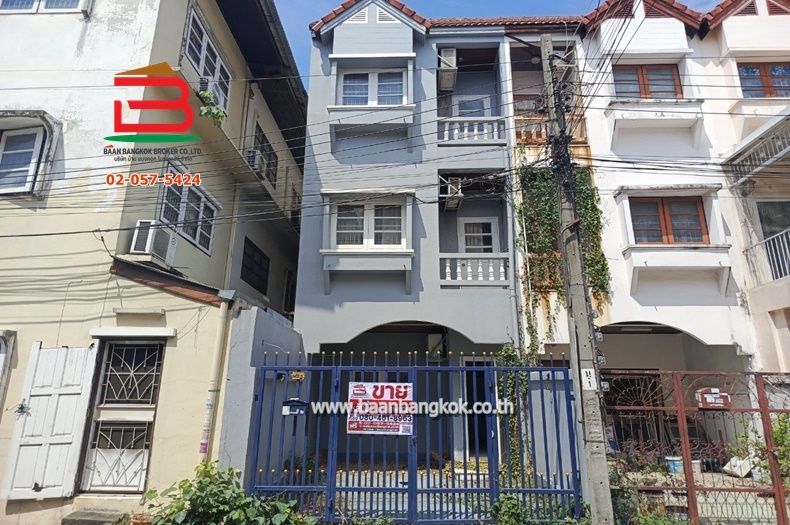 4 Bedroom Townhouse For Rent In Tha Sai, Nonthaburi