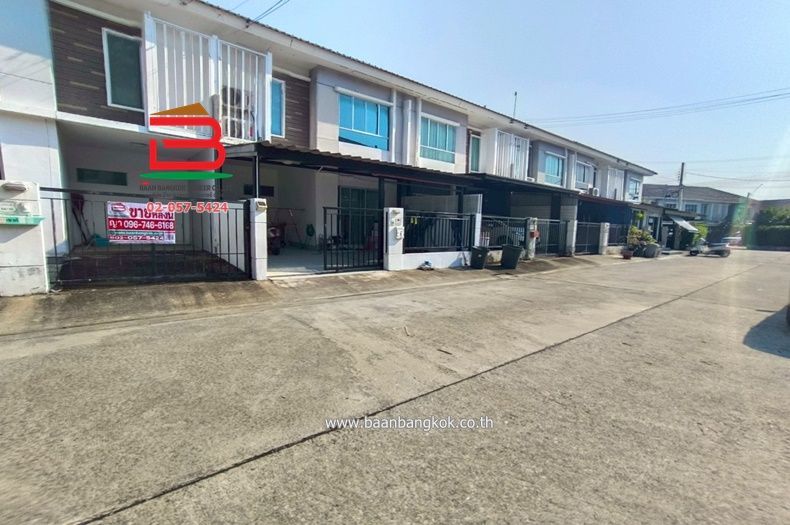 3 Bedroom Townhouse For Rent In Sai Mai, Bangkok