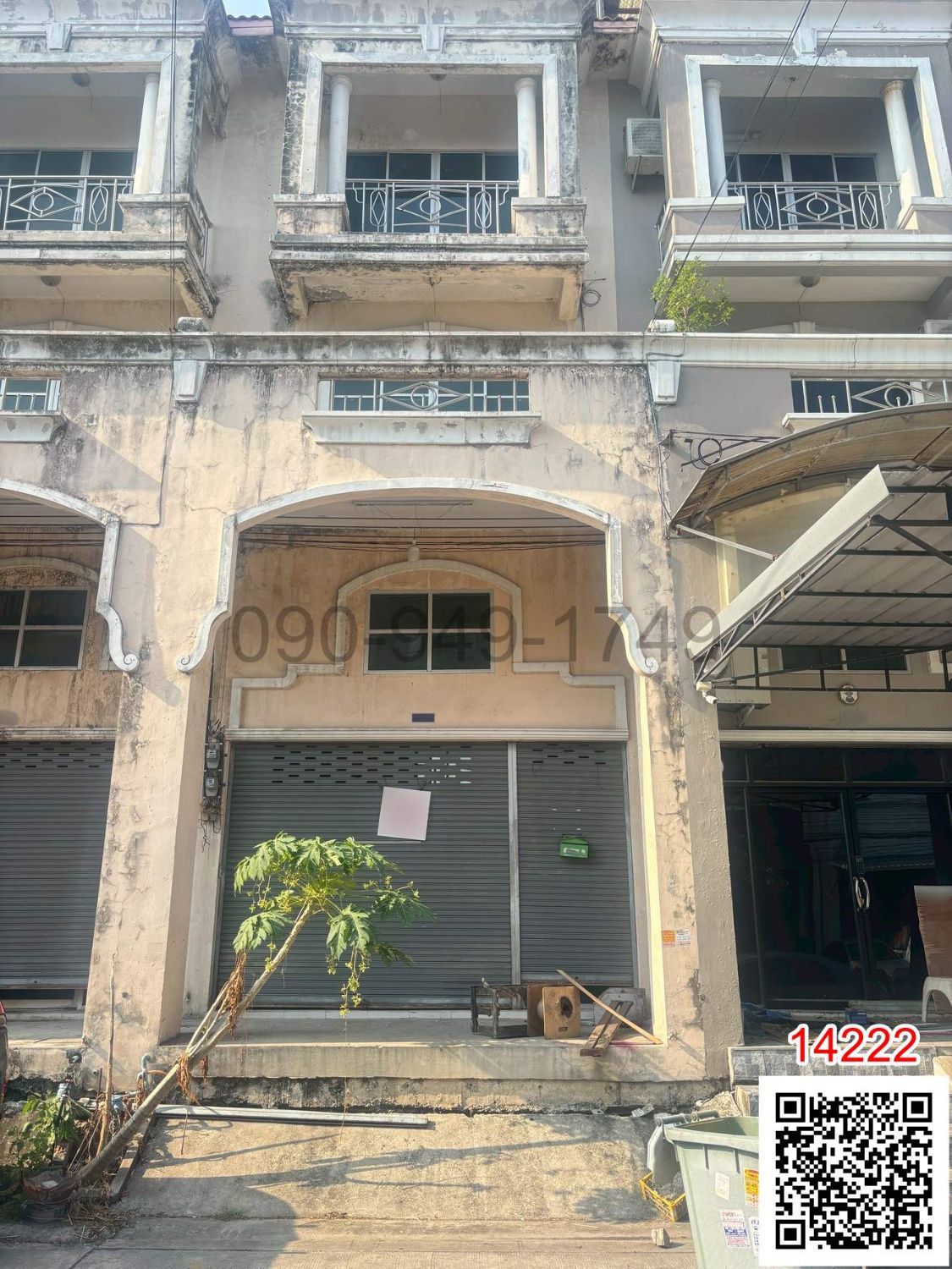 3 Bedroom Townhouse For Rent In Khlong Sam Prawet, Bangkok