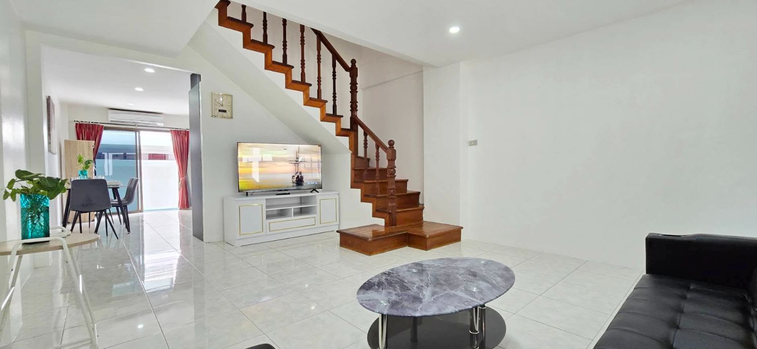 2 Bedroom Townhouse For Rent In Nong Prue, Chon Buri