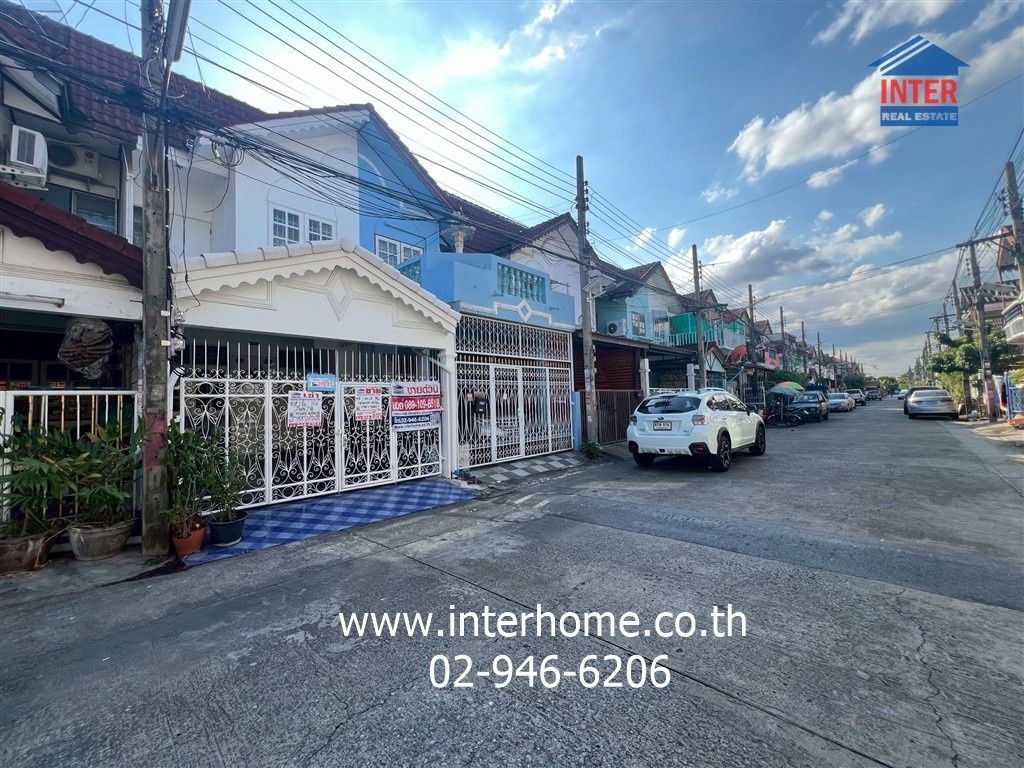 3 Bedroom Townhouse For Rent At Suan Thong Villa 1
