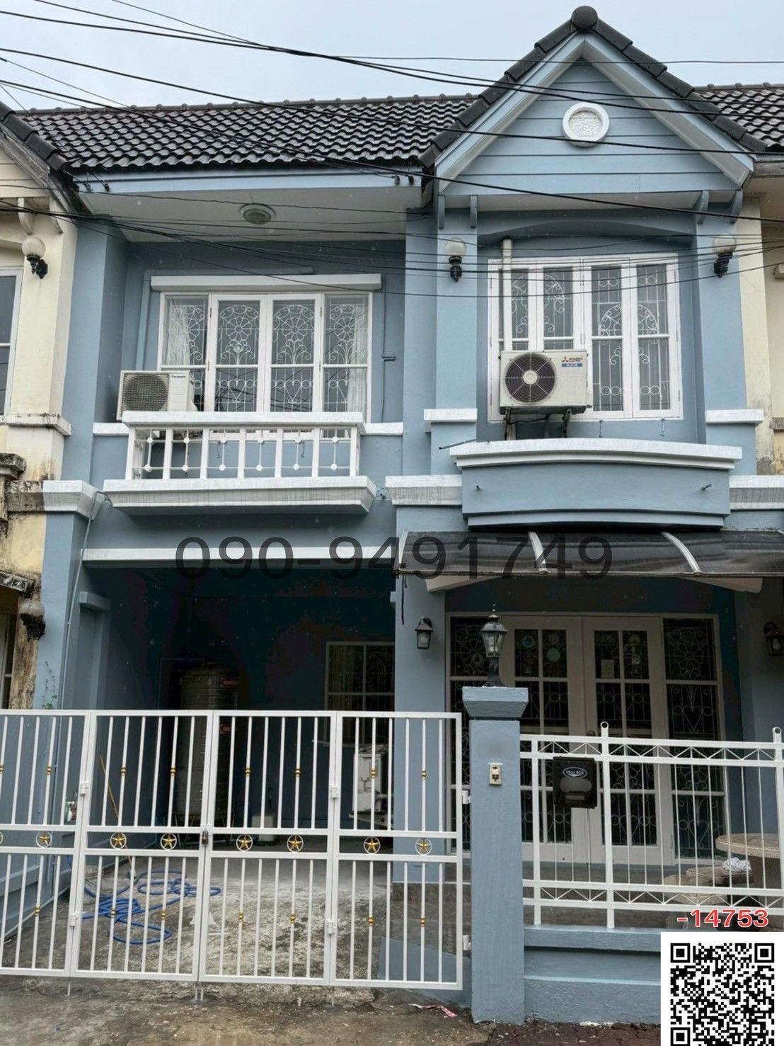 2 Bedroom Townhouse For Rent In Sam Wa Tawan Tok, Bangkok