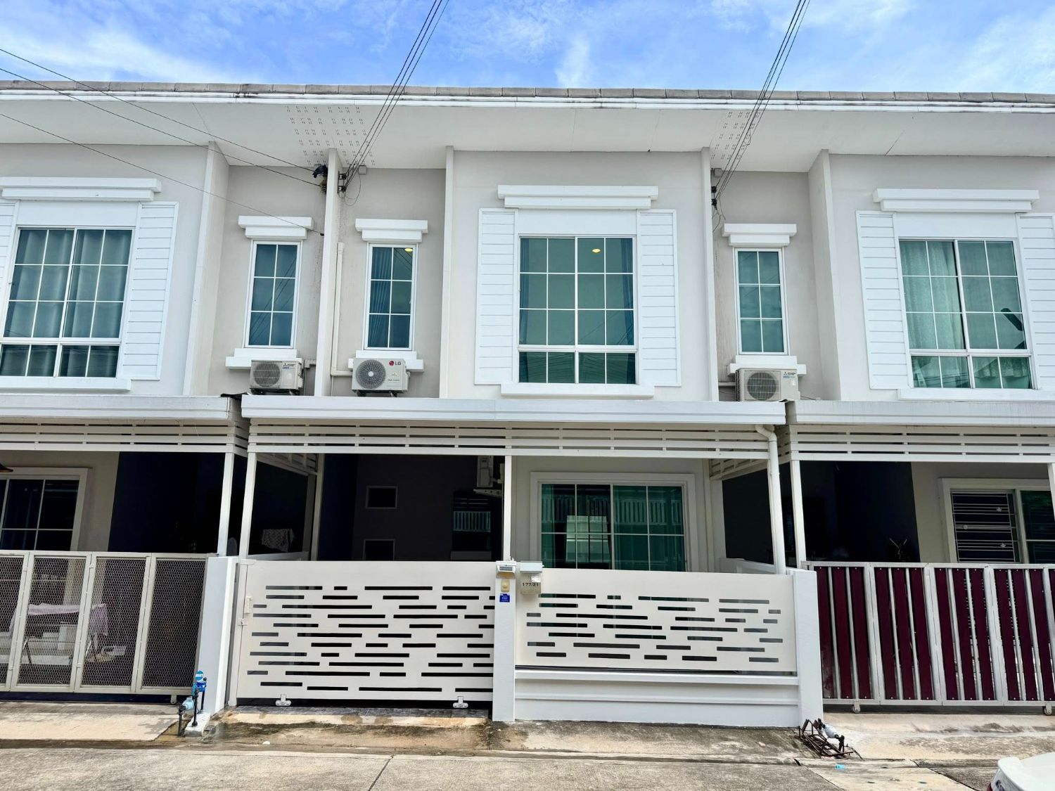 3 Bedroom Townhouse For Rent At Sena Viva Sriracha - Assumption
