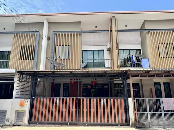 3 Bedroom Townhouse For Rent In Nong Kham, Chon Buri