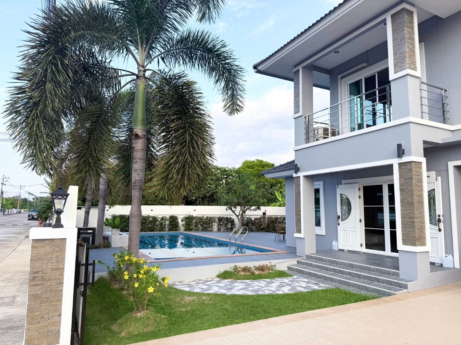 5 Bedroom Villa For Rent At Thanaporn Park Home 5