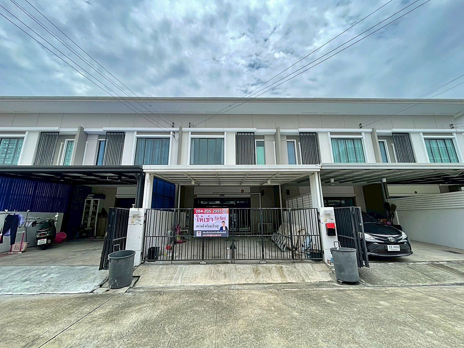 3 Bedroom Townhouse For Rent At Pruksa Ville 76 Bangna - Wongwaen