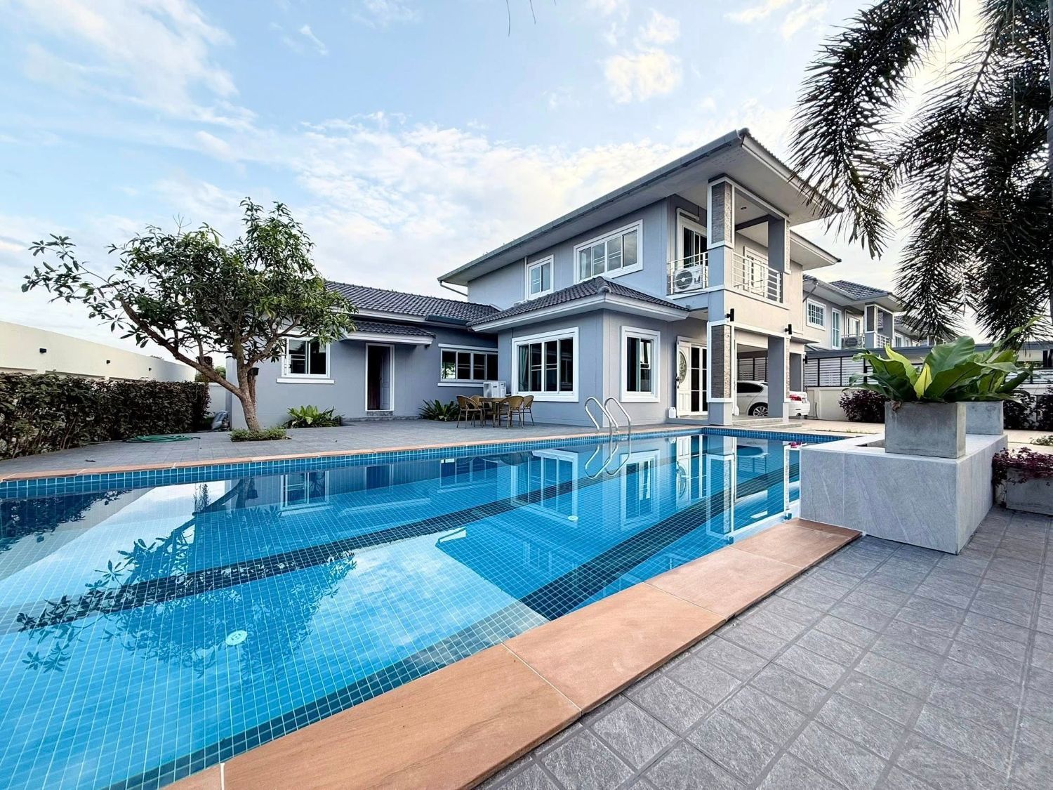 5 Bedroom Villa For Rent At Thanaporn Park Home 5