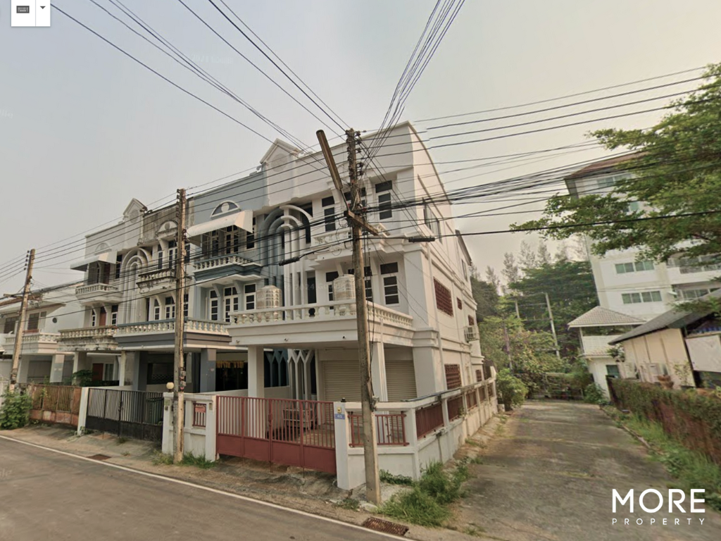 3 Bedroom Townhouse For Rent In Chang Phueak, Chiang Mai