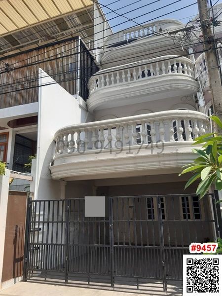 4 Bedroom Townhouse For Rent In Bang Bon, Bangkok