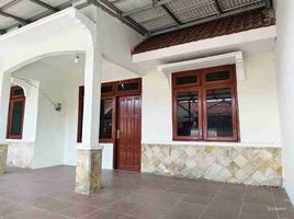 4 Bedroom House for sale in Buduran, Sidoarjo, Buduran