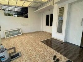 4 Bedroom House for sale in East Jawa, Sukolilo, Surabaya, East Jawa