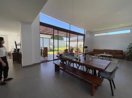 3 Bedroom House for sale in Tumbaco, Pichincha, Tumbaco