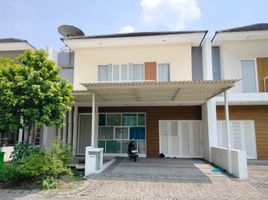 3 Schlafzimmer Villa zu verkaufen in Wiyung, East Jawa, Wiyung