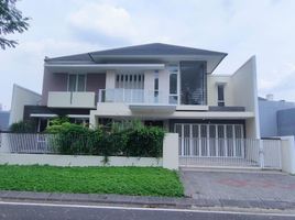 4 Bedroom House for sale in East Jawa, Wiyung, Surabaya, East Jawa