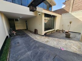 6 chambre Maison for sale in Ate, Lima, Ate