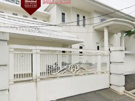  Villa for sale in Kebayoran Lama, Jakarta Selatan, Kebayoran Lama