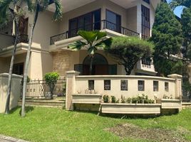  House for sale in Wiyung, Surabaya, Wiyung