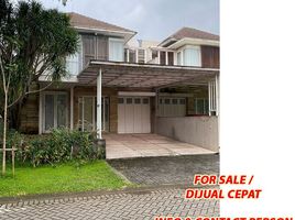 4 Bedroom House for sale in East Jawa, Lakarsantri, Surabaya, East Jawa