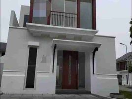 3 Bedroom House for sale in Wiyung, Surabaya, Wiyung