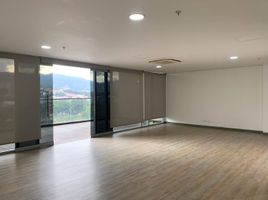 65 SqM Office for rent in Centro Comercial Unicentro Medellin, Medellin, Medellin