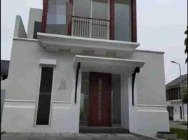 3 Bedroom House for sale in Wiyung, Surabaya, Wiyung