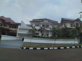 5 Bedroom Villa for sale in Ciputat, Tangerang, Ciputat