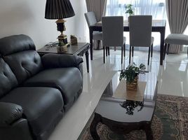 2 Bedroom Apartment for sale at Uptown Parksuites, Makati City