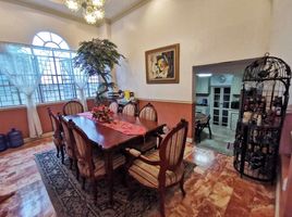 4 Bedroom House for sale in Maria Montessori School of Quezon City (MMSQC), Quezon City, Quezon City