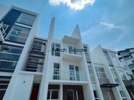 Maison de ville 4 chambre à vendre à Quezon City, Metro Manila, Quezon City, Eastern District, Metro Manila