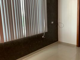 47 m² Office for rent in Ecuador, Santo Domingo De Los Colorados, Santo Domingo, Santo Domingo de los Tsachilas, Ecuador