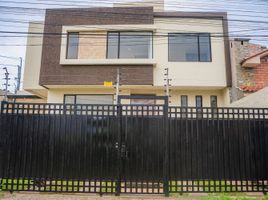 3 Bedroom House for sale in Banos, Cuenca, Banos