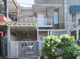 4 Kamar Rumah for sale in Surabaya, East Jawa, Jambangan, Surabaya