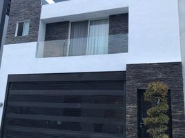 4 Habitación Casa en venta en Monterrey, Nuevo León, Monterrey, Nuevo León, México