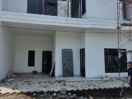 3 Bedroom House for sale in Taman, Sidoarjo, Taman