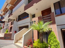 3 Bedroom House for sale in Tumbaco, Pichincha, Tumbaco