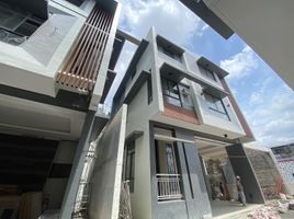 3 Bedroom Villa for sale in Roosevelt LRT-1, Quezon City, Quezon City