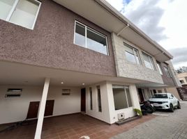 3 Bedroom Villa for sale in Calderón Park, Cuenca, Cuenca, Cuenca