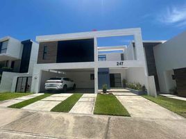 3 chambre Maison for rent in Veracruz, Medellin, Veracruz