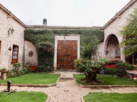 在Michoacan出售的6 卧室 屋, Morelia, Michoacan