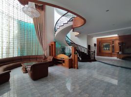 5 Kamar Vila for sale in North Sumatera, Medan Maimun, Medan, North Sumatera