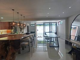 4 Habitación Casa en alquiler en Parque de los Pies Descalzos, Medellín, Medellín