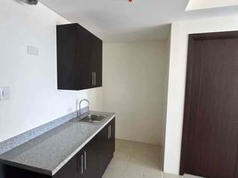 2 Bedroom Apartment for sale in V. Mapa LRT-2, Sampaloc, Sampaloc