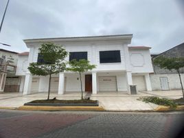 7 Bedroom House for sale in Machala, El Oro, Machala, Machala