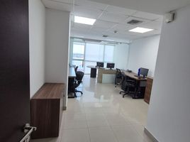 32 m² Office for rent in Ecuador, Guayaquil, Guayaquil, Guayas, Ecuador