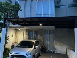 4 Bedroom House for sale in Lakarsantri, Surabaya, Lakarsantri