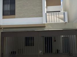 3 Habitación Villa en venta en Monterrey, Nuevo León, Monterrey
